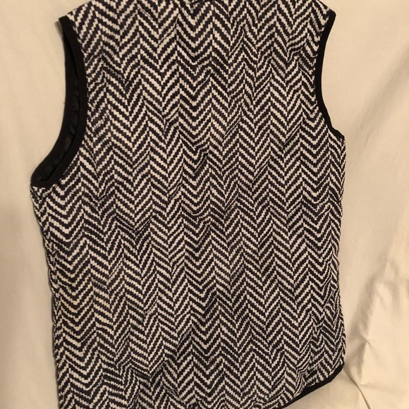 Herringbone Puffer Vest - Picture 4 of 4
